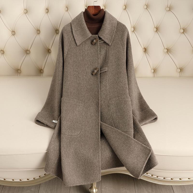Women's Mid-Length Double-Faced Cashmere Coat, 2024 Autumn/Winter, New Korean Style, Loose Fit with High-End Horn Buttons.