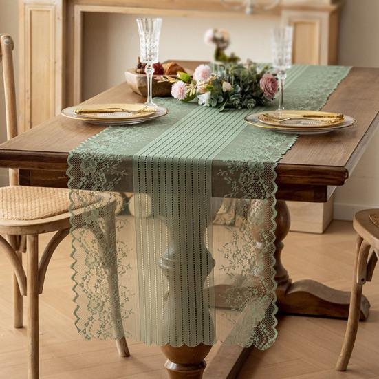 Lace Table Runner Hollow Out Placemat for Dining Table Dresser Buffet Decor Wrinkle-Free Protective Tablecloth for Dining Home Wedding Party