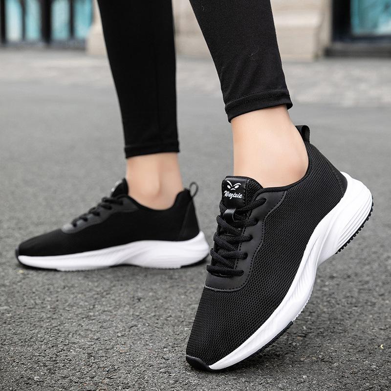 Летняя обувь больших размеров для мужчин, размер 46, сетчатая дышащая спортивная обувь, повседневная обувь для бега, парная легкая сетчатая обувь