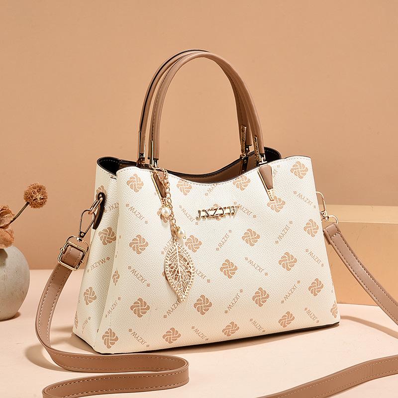 Fashion women's bag 2026 new versatile temperament shoulder crossbody portable fashion women's bag casual