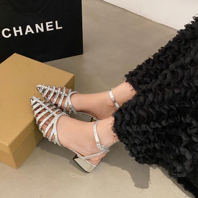 Босоножки на высоком каблуке для женщин 2024 Лето Новые модные остроносые высокие каблуки для женщин Элегантные босоножки со стразами для женщин
