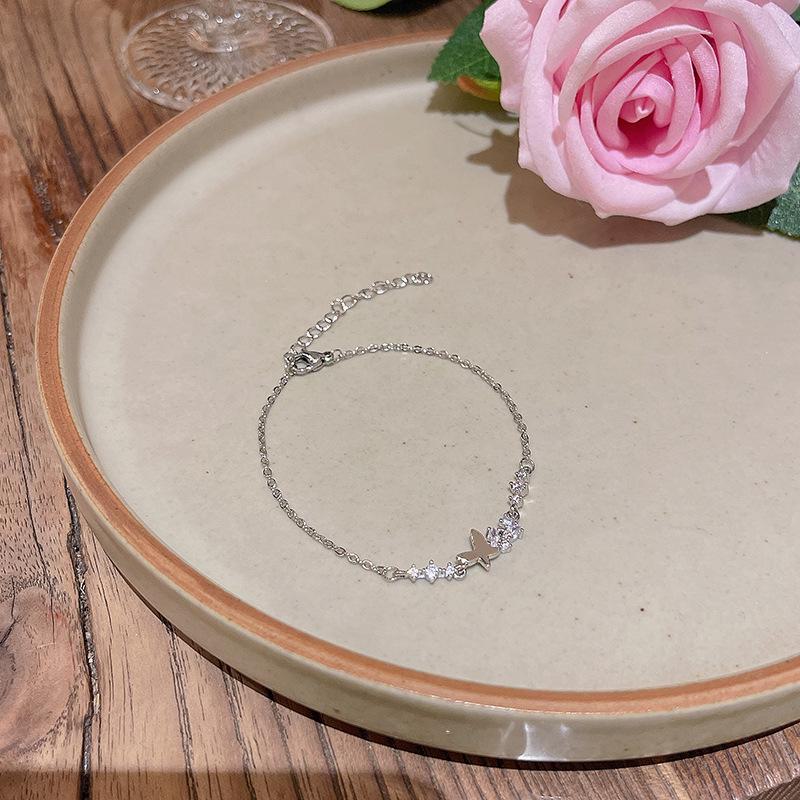 Корейский браслет-бабочка из циркония — элегантное и универсальное украшение для женщин