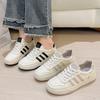 Корейская версия маленьких белых туфель для женщин 2024 года, весна, новый иностранный стиль, универсальная кожа, легкая и удобная платформа, спортивная повседневная обувь для серфинга