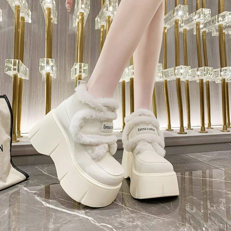 Женские универсальные туфли на платформе из бархата, увеличивающие рост, с застежкой-липучкой, для осени/зимы 2024 г.