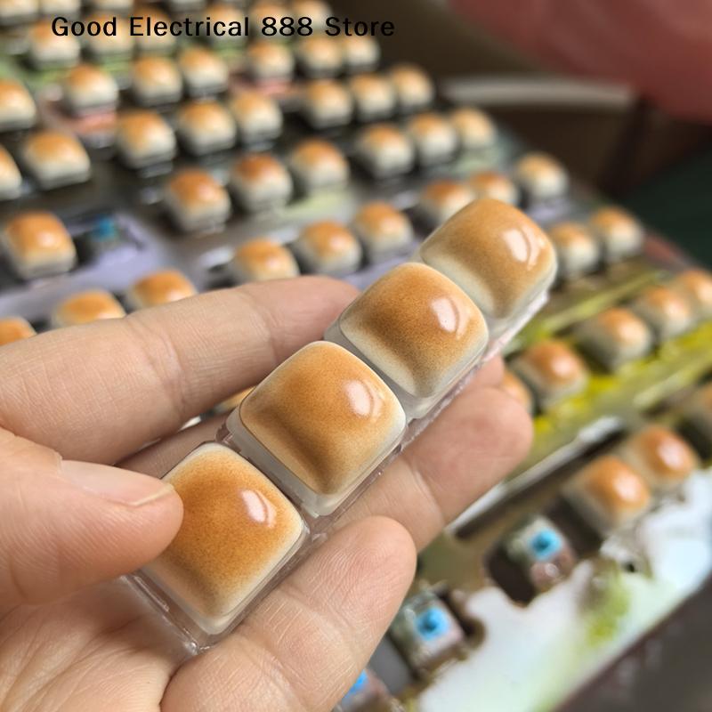 1/2/3/4/5/9 keys Bread Keycap with LED Light Stress Relief Clicker Keychain Mechanical Keyboard Button Decompress Fingertip Toy