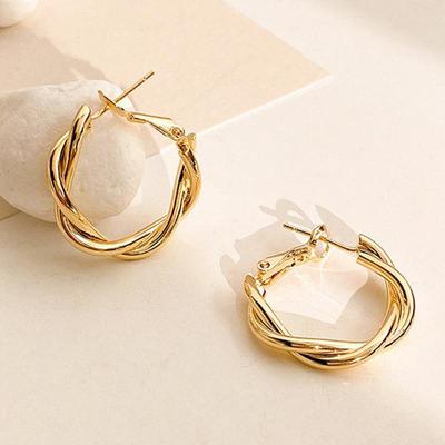 Модные круглые серьги-кольца с искажением и переплетением, металлические круглые геометрические серьги-кольца для женщин, аксессуары, вечерние украшения в стиле ретро, ​​2023