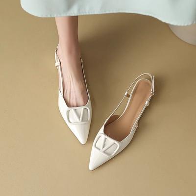 Легкий рот французская спина пустые сандалии 2025 весна и лето толстый каблук тройная лакированная кожа с юбкой телесные одинарные туфли сумка голова высокие каблуки прилив