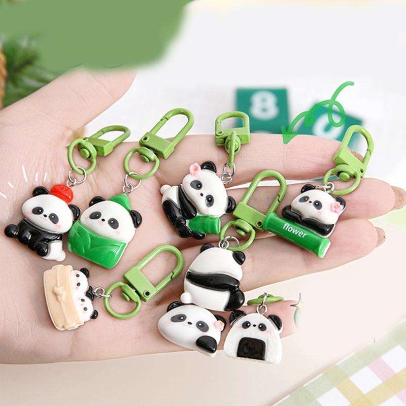 Мультяшный брелок Панда Акриловые материалы Набор из 8 Милых дизайнов Портативный для Модных женщин Украшение для ключей и сумок