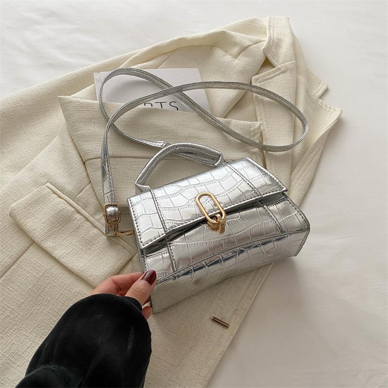 Niche Handheld Small Square Bag Fashionable Casual Women's Bag Summer New Crossbody Bag Trendy and Beautiful Shoulder Bag