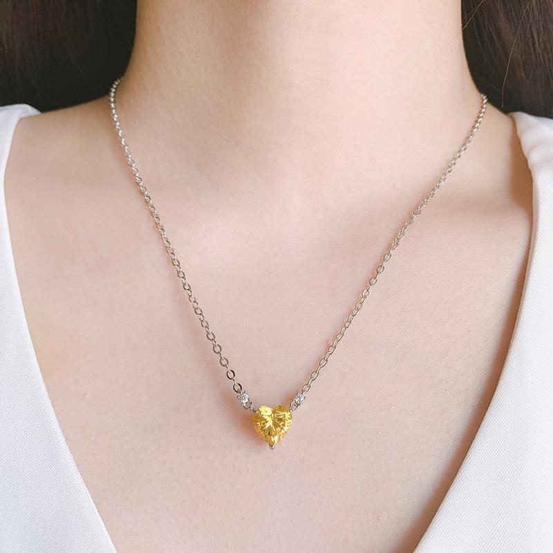 Ювелирное украшение Темперамент Ключичная цепочка Цветное сокровище Высокоуглеродистый бриллиант Имитация желтого бриллианта 9 * 9 Сердце Кулон Ожерелье Женское