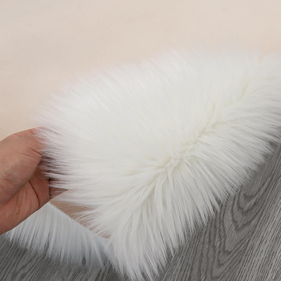 White Long Hair Carpet Artificial Fur Living Room Fluffy Rug Bedroom Bedside Fluffy Warm Cushion Bay Window Decoration Floor Mat