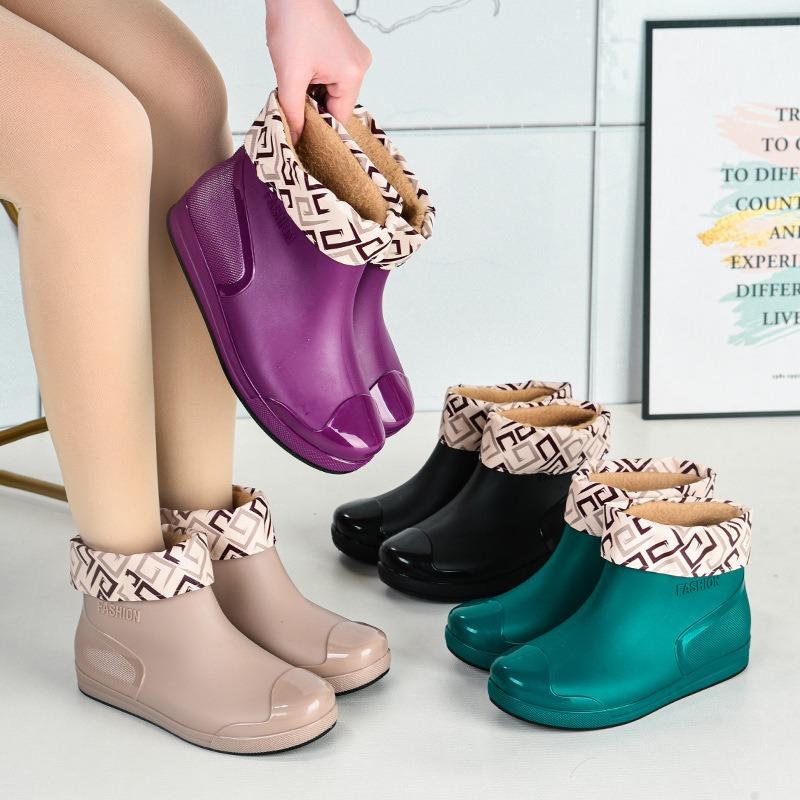 New Fashion Rain Shoes Women's Water Shoes Waterproof and Non-slip Rain Boots Velvet Low Tube Rubber Shoes Overshoes Low Top Short Tube Rain Shoes