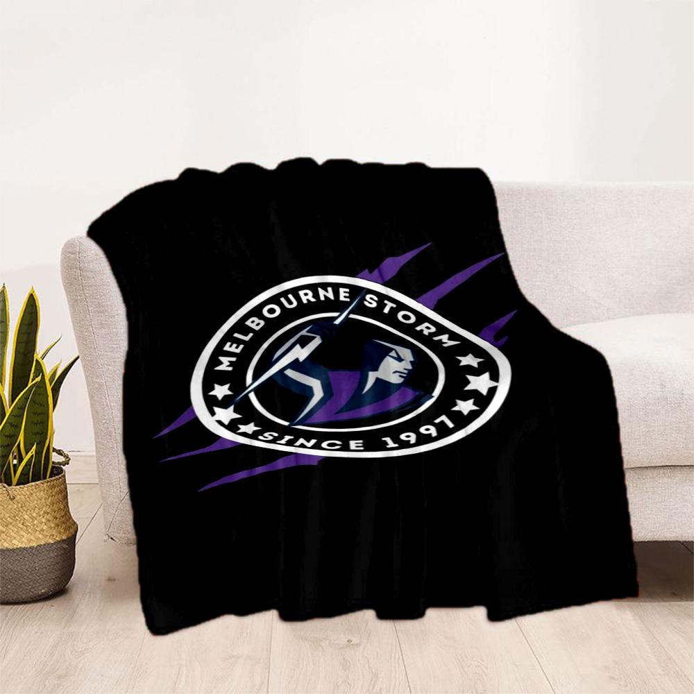 Melbourne Storm Team Logo blankets Suitable for sofas, travel, living rooms also a good gift for friends and family Suitable for all seasons.