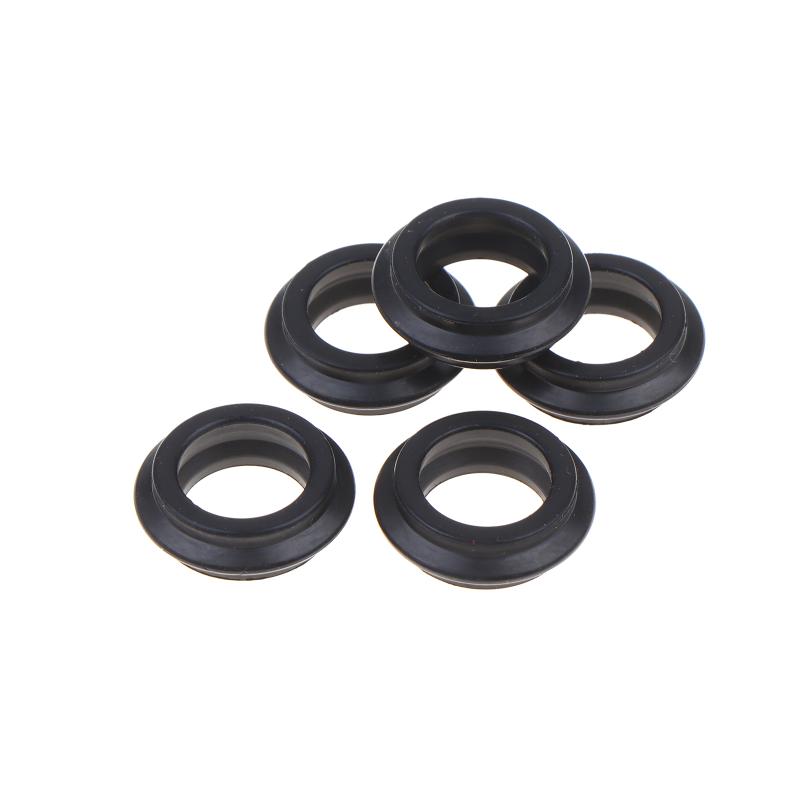 Car Engine Oil Cooler Outlet Pipe Seal for LR030593 Plastic Black Fuel Oil Leak Prevention for Land Rover Auto Parts