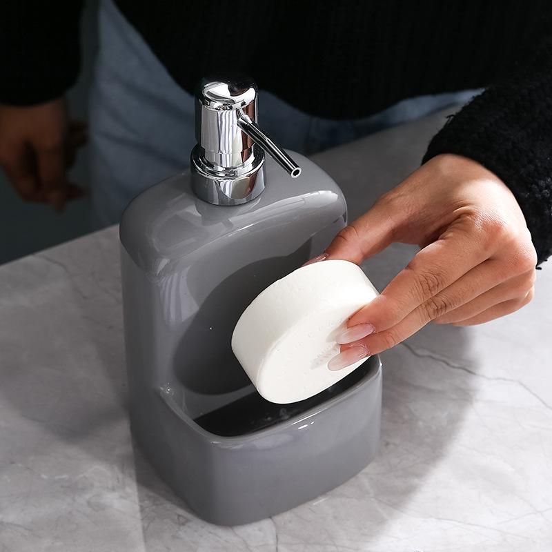 Кухонные принадлежности Раковина, столешница, дозатор жидкого мыла для рук, насос, контейнер для бутылок с отсеком для хранения, вмещает в себя щетки для мытья посуды