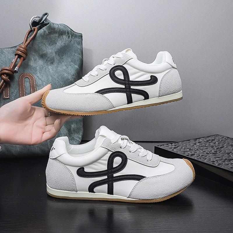 98 New Women's Shoes Trendy Brand Retro Fashion Versatile Thick Sole Soft Sole Not Tired Feet Versatile Casual Shoes