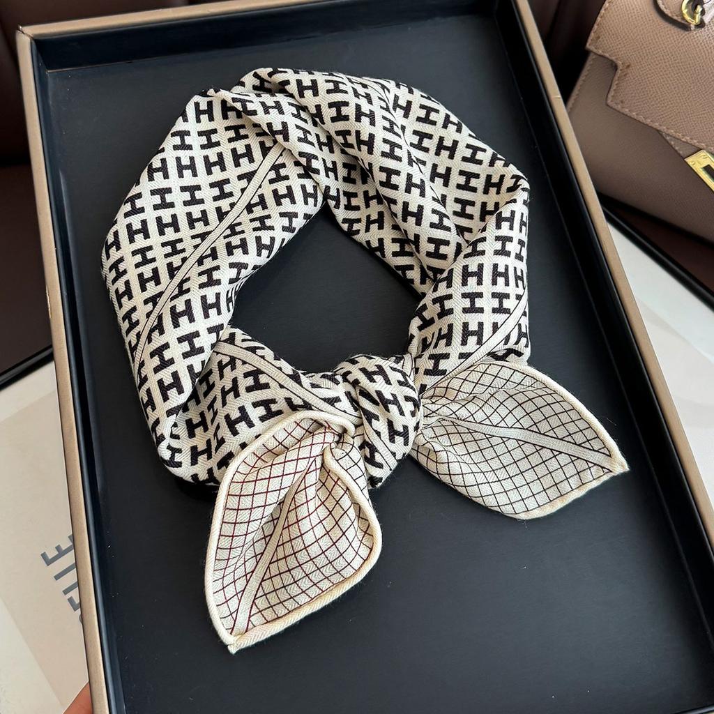 New letter H simple fashion silk scarf silk high-end scarf sun protection shawl flight attendant professional scarf trend