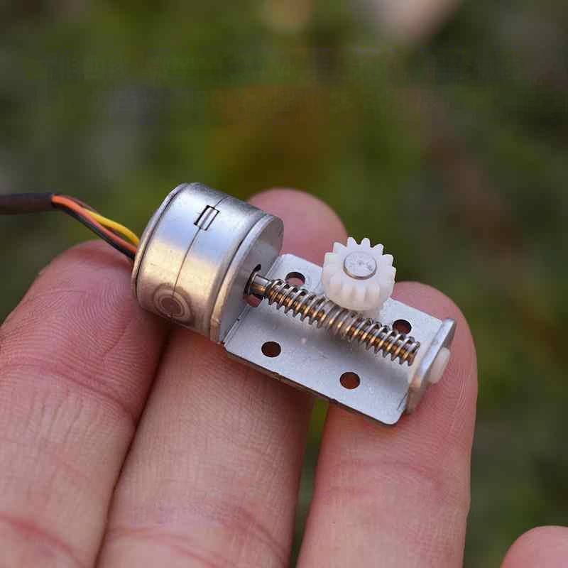 1 шт. Шаговый двигатель Линейный винт Вал Шток Блок 13 Зубьев Пластиковая шестерня DIY Камера Монитор 15 мм 2-фазный 4-проводной Шаговый двигатель