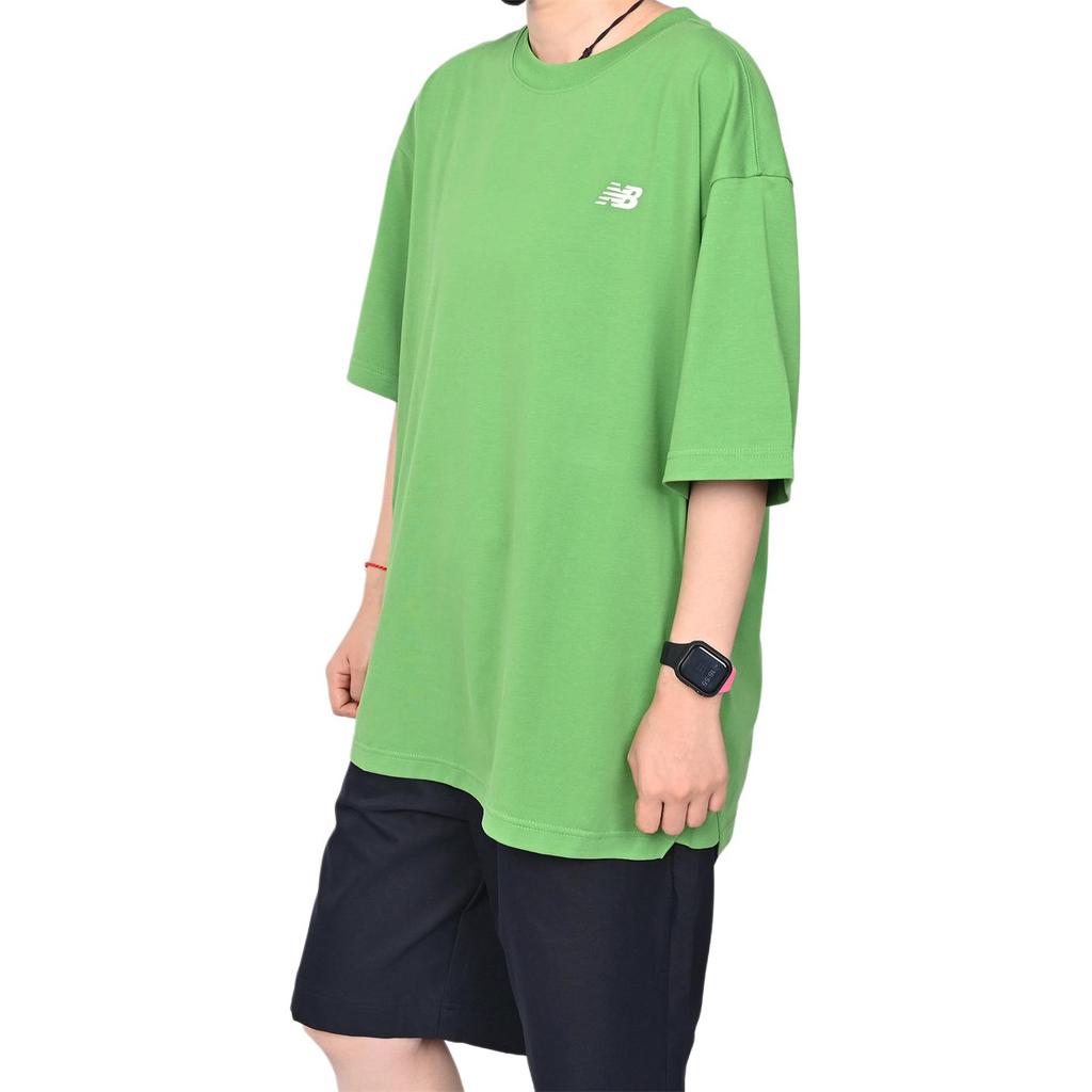 Men's New Balance T-Shirts Men's Green Crew Neck Moderate Straight Fit