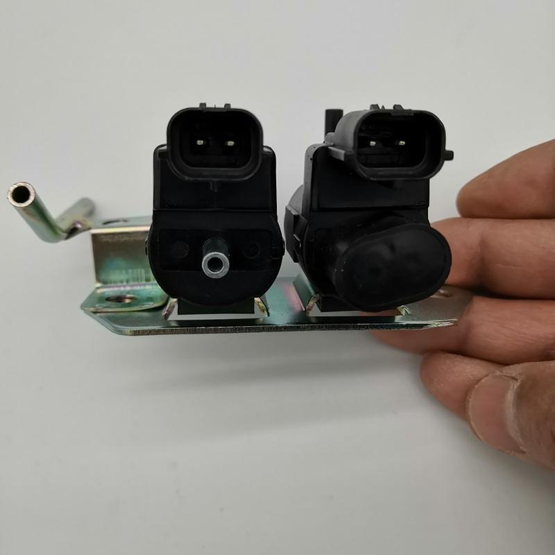 MR534632 Clutch Control Solenoid Valve For Mitsubishi K5T81273 Select 4WD Control Solenoid Valve FOR Pajero Montero