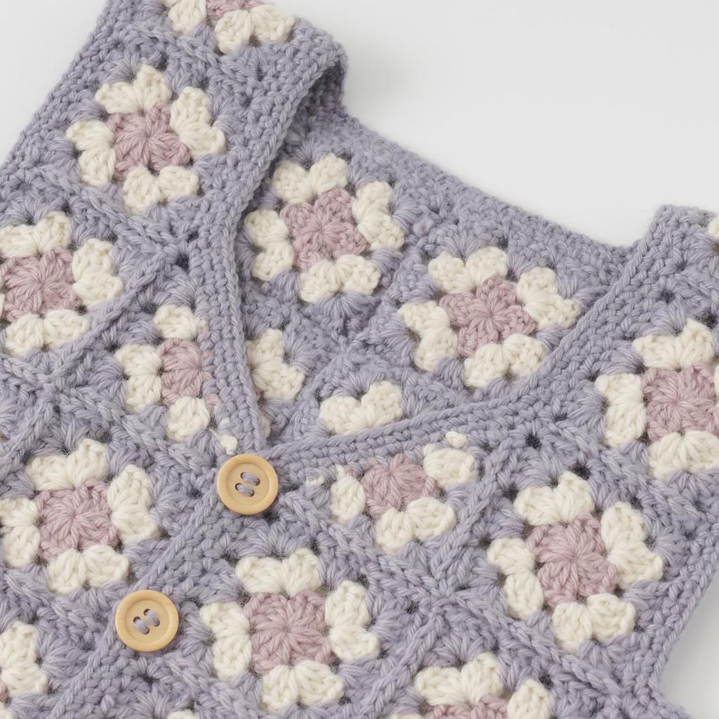 Raw Wool Knitting Kit Motif Connected Baby Vest #4-6B V-Neck (Gray)