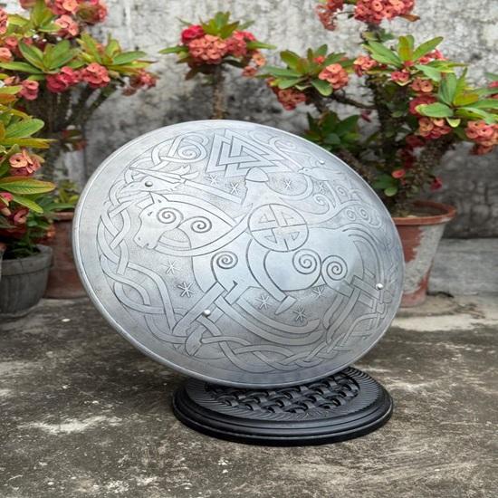 Один на Слейпнире Щит викинга Скандинавская мифология Настенный декор Ручной работы Алюминиевый Круглый Щит Бог Севера Стена Реквизит для косплея