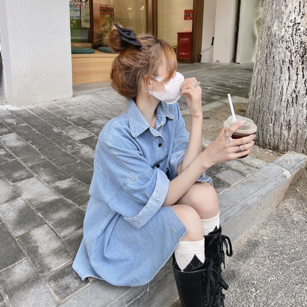 Women Fashion Casual Jeans Shirt Turn Rolled Up Long Sleeve Down Collar Denim Jacket with Pockets