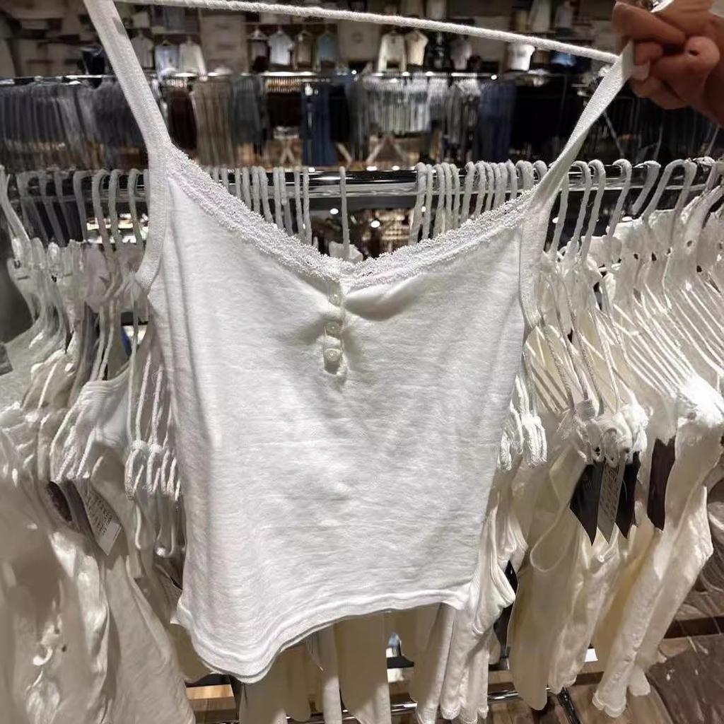 Женский летний жилет BM Style из хлопка в рубчик со сменными подтяжками на пуговицах и американским кружевом.