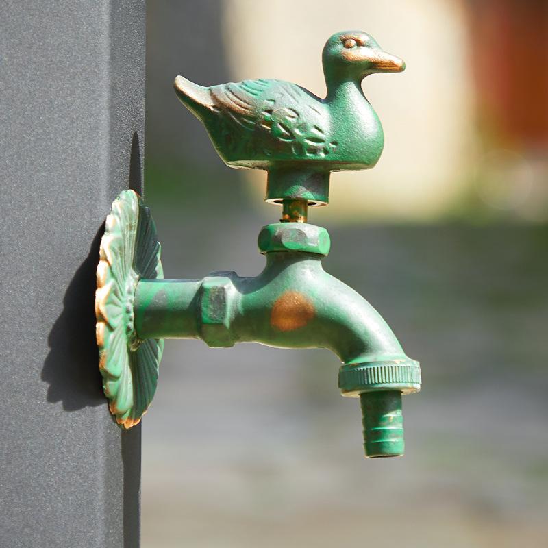 Retro Garden Faucet Antique Brass Kindergarten Wall Mount Animal Cold Water Faucet Basin Faucet