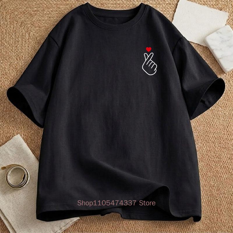 Hand Heart Gesture Print Tshirts For Unisex Summer Casual Fashion Loose Streetwear Tops Crew Neck Short Sleeve Tshirts