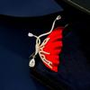 Темпераментная красная бабочка брошь высокого класса женский изысканный инкрустированный бриллиантами корсаж в виде насекомого нишевый дизайн булавка костюм аксессуары