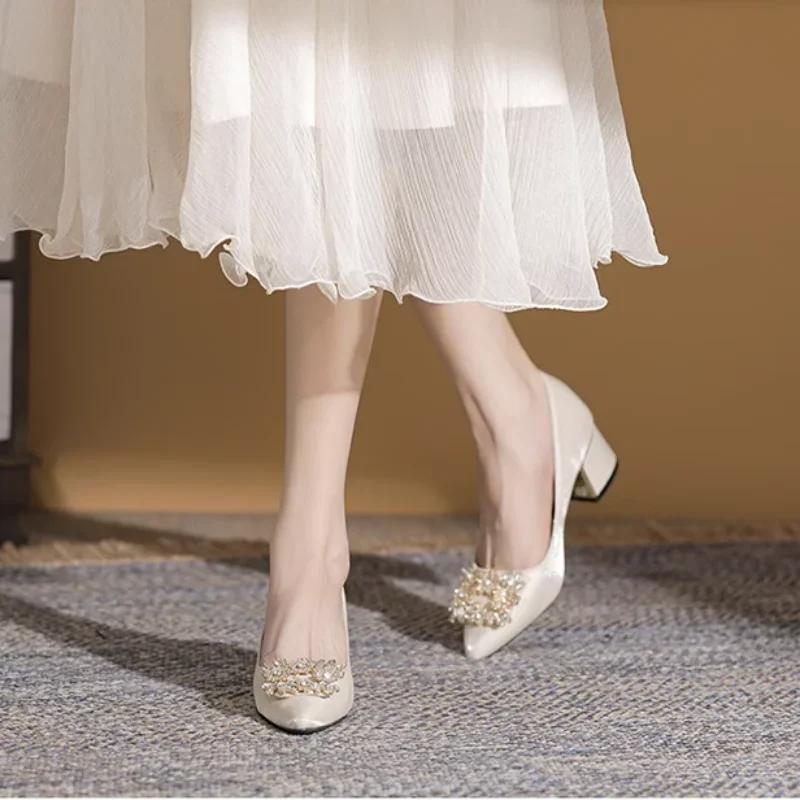 Модные туфли на высоком каблуке, женская весна, новая корейская версия, жемчужные стразы, острый нос, женская обувь, туфли на толстом каблуке, туфли-лодочки Zapatillas Mujer