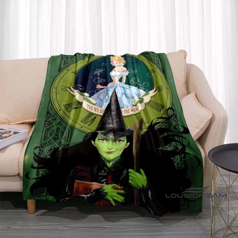 The new 2026 Wicked-themed blanket is perfect for naps, sofas, living rooms, offices, bedrooms, and more. It's incredibly warm.0