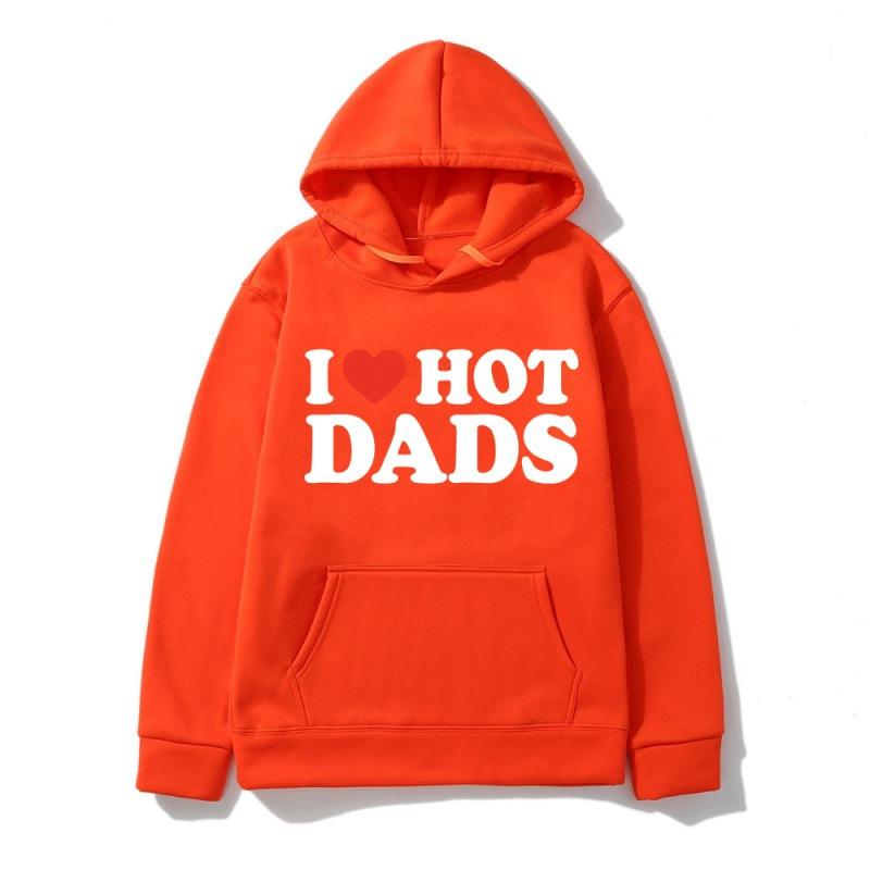 Толстовка с капюшоном I Love Hot Dads с красными сердечками и надписью