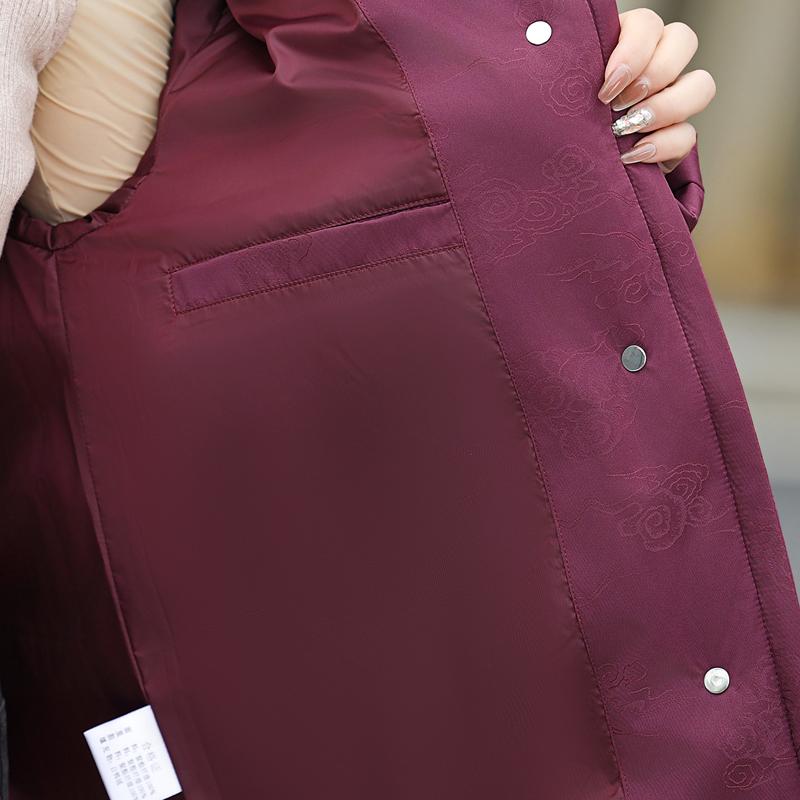 Middle Age Women Winter Short Down Jackets Vintage Embroidery Parkas Hooded Elegant Thick Warm Plus Size Down Coats Woman Outerwears