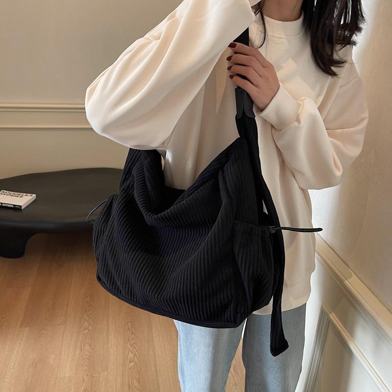Осенне-зимняя вельветовая универсальная большая вместительная сумка через плечо для девочек, японская однотонная сумка-мессенджер, классная сумка