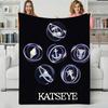 Девичья группа K-KATSEYEs Бросает фланелевое одеяло Идеально для дивана Офиса Кровати Путешествий Сна Чтения Отдыха Кемпинга Использование в четыре сезона