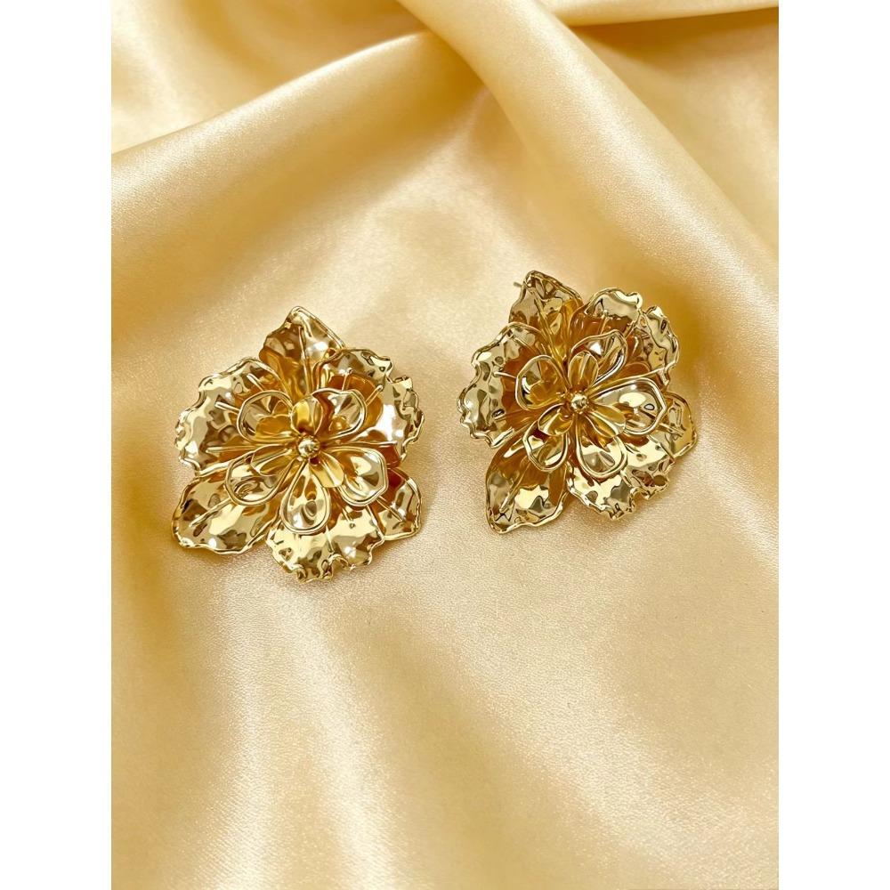 European and American Retro Exaggerated Flower Stud Earrings Premium Earrings 3D Flower Stud Earrings Dripping Oil Decorative Flower Ears