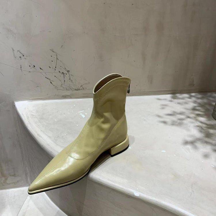 Черные тонкие остроносые балетки женские весенне-осенние одинарные ботинки 2025 новые ботинки из лакированной кожи детские низкокаблучные тонкие ботинки