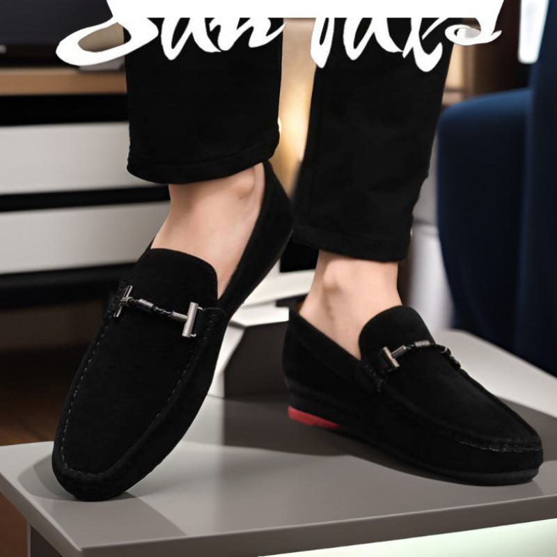 Новые мужские бархатные туфли большого размера в корейском стиле с дышащей мягкой подошвой и модным трансграничным дизайном.
