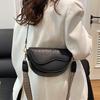 Niche Bag Women'S Fashion High-End Single Shoulder Messenger Bag Retro Underarm Saddle Bag