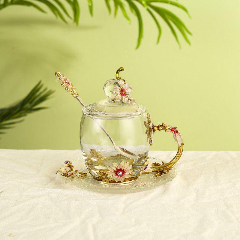 Чайная чашка из термостойкого хрустального стекла с эмалью Daisy — идеальный подарок на день рождения или праздник