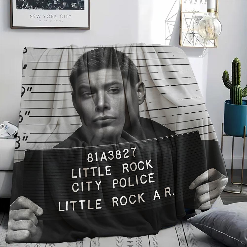 1 шт. Фланелевое одеяло с принтом Дина Винчестера, Высокое качество, Для всех сезонов, Декор для дома, Тепло и уют, Идеально для Рождественских подарков