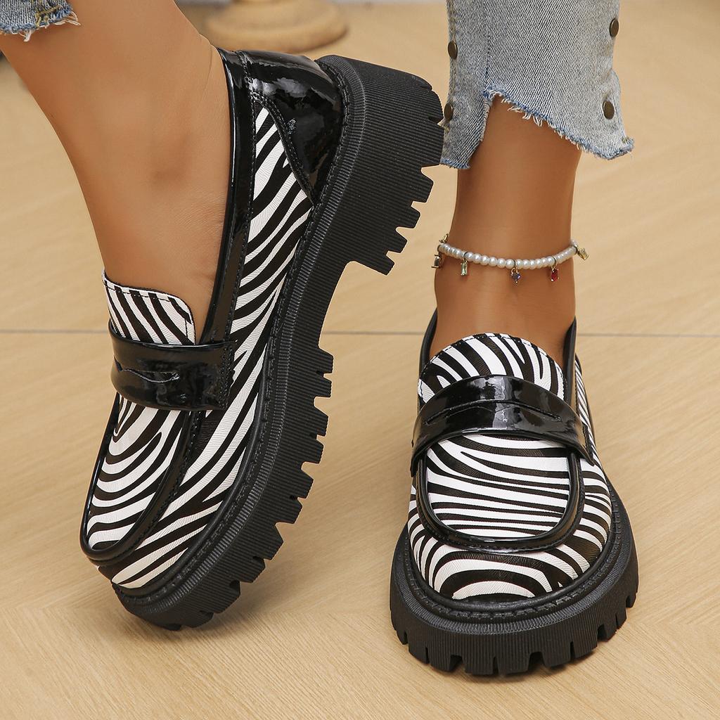 Fashion Fashion Temperament Woman Shoes 2025autumn New British Style Women Leather Shoe Simple Versatile Womens Loafers Zapatos De Mujer