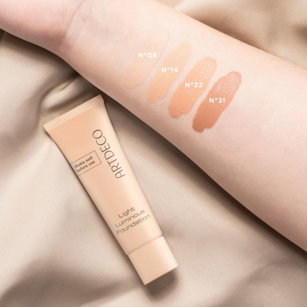 Тональная основа Art Deco Light Luminous 06 Нейтральный/Светло-бежевый, 25 мл