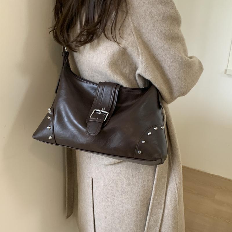 Сумка премиум-текстуры женская большой вместимости 2025 новая повседневная модная ретро на плечо сумка-мессенджер нишевая сумка-пельмень