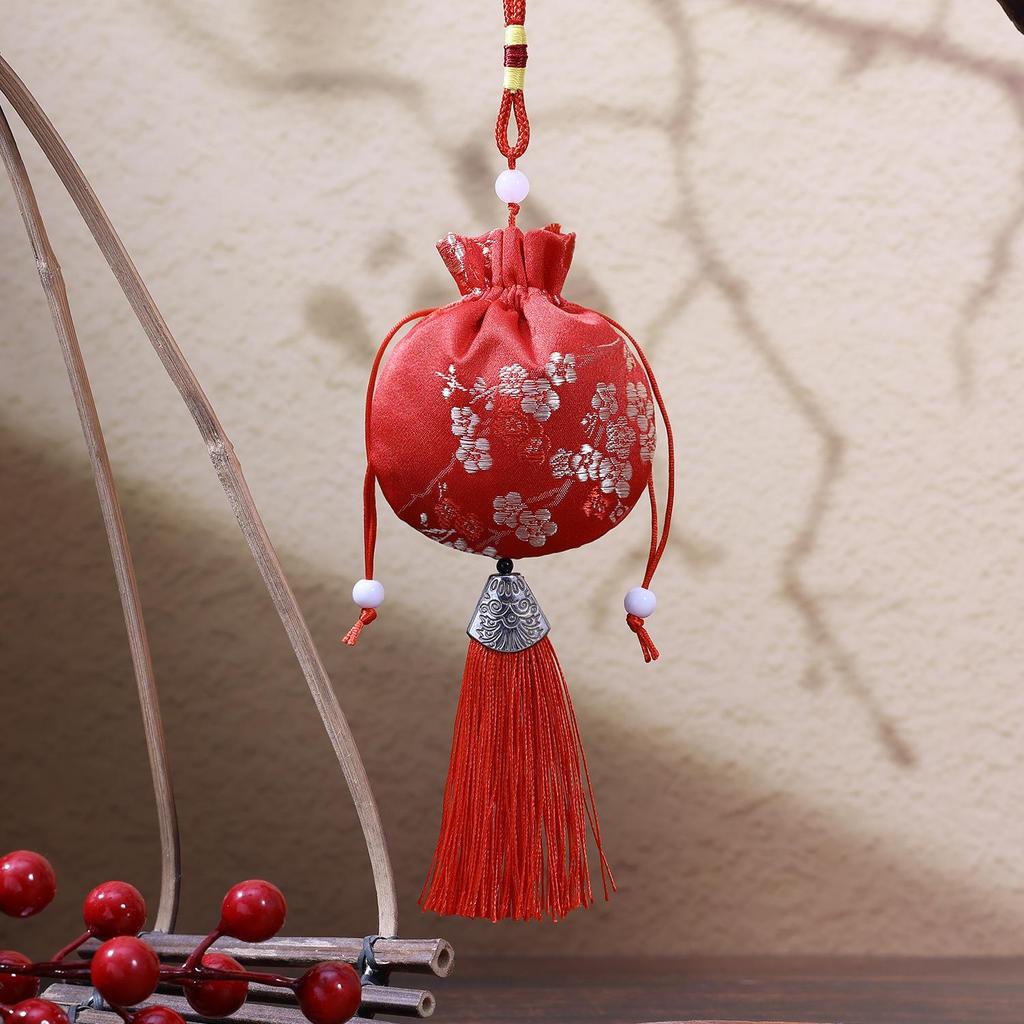 Ароматическое саше с вышивкой «Цветущая слива» в древнем стиле - Подвеска для автомобиля Ханфу или мешочек для подарков на удачу