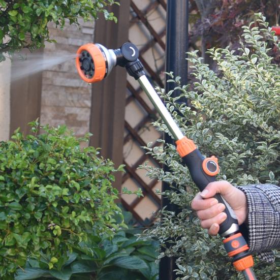 Сверхмощная металлическая поливочная палочка с поворотной на 180 градусов головкой с храповым механизмом, 8 режимов распыления, насадка для шланга, распылитель, садовые принадлежности