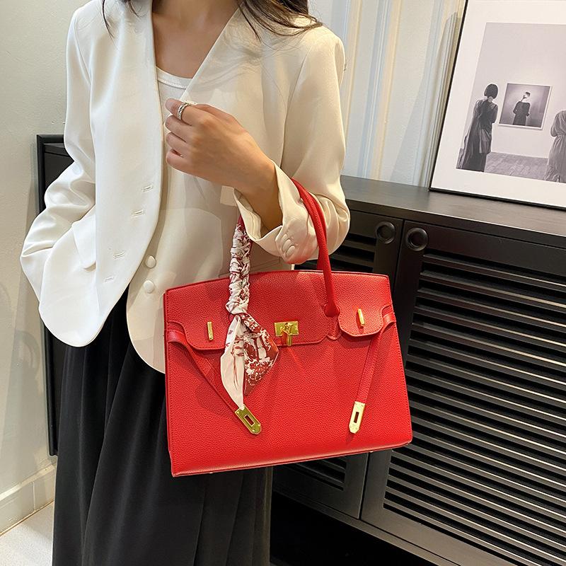 Новая сумка высокого класса, шелковый шарф, контрастная платиновая сумка, портативная на плечо женская сумка