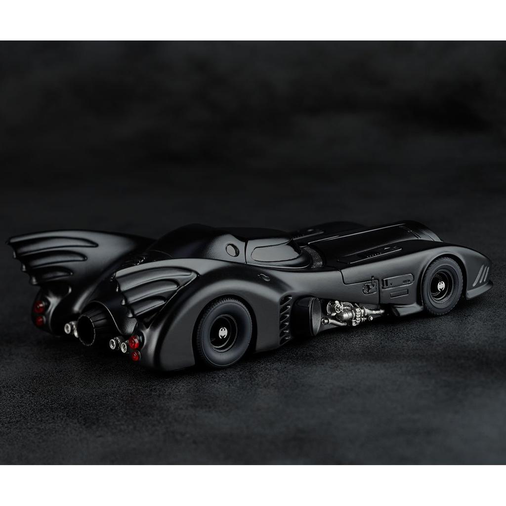 Фигурка сложная Фильм Revo Batmobile 1989 Batmobile Общая длина 170 мм окрашенная подвижная фигурка Revoltech (1989) приблизительно. АБС и ПВХ